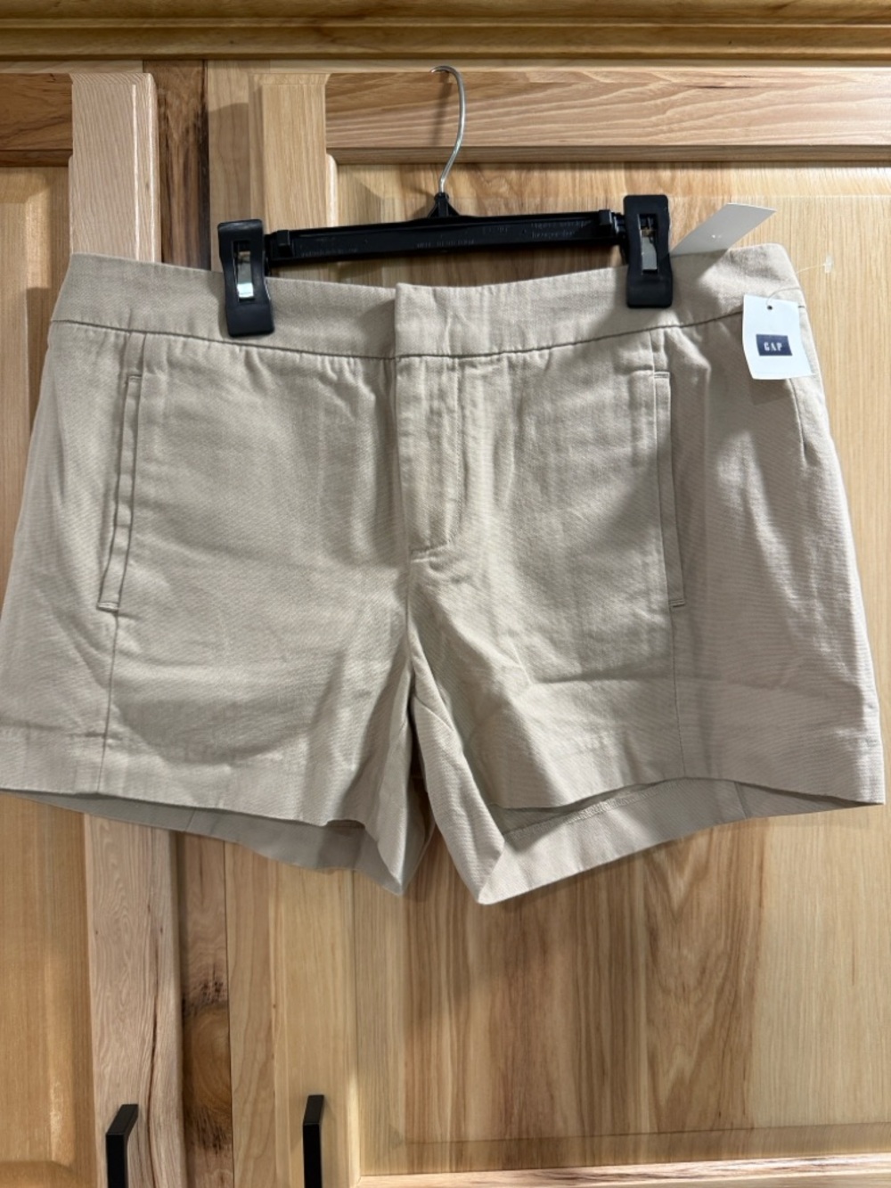 New GAP Women’s Cream Classic Minimalist Neutral Preppy Chino Shorts Size 4